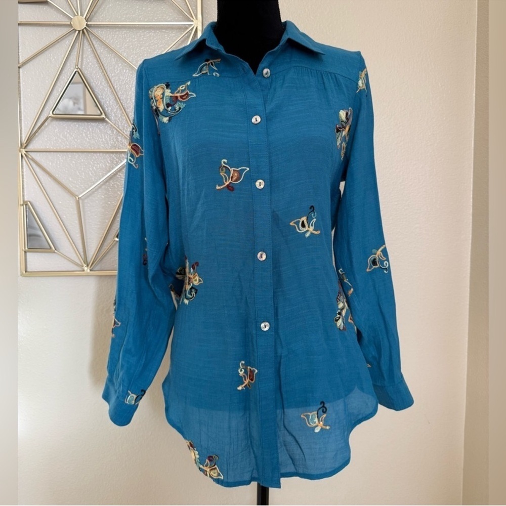 Fig & Flower Embroidered Button Up Blouse Blue Boho Anthropologie Top Size S - Picture 2 of 8